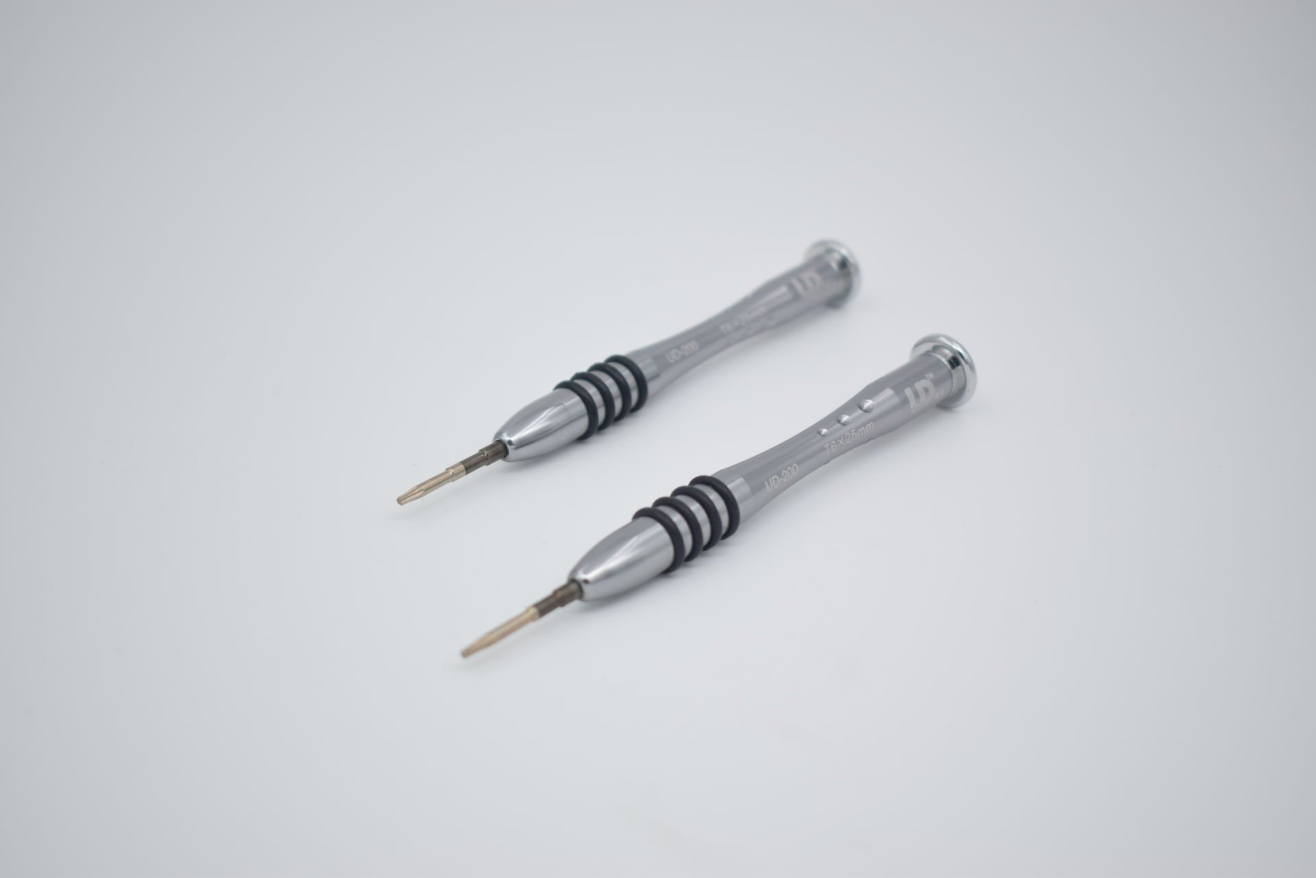 UD-200 T6x25 Tornavida