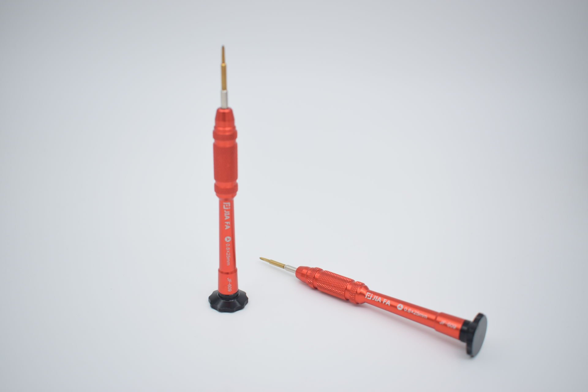0.6*25 mm Y Uç Tornavida